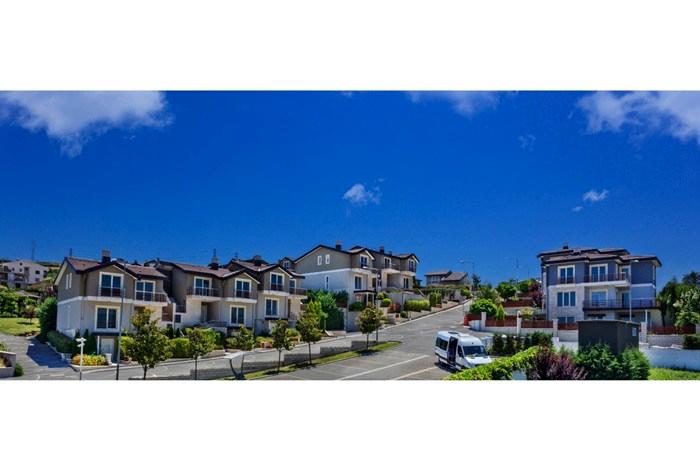 مشروع عقاري ساكورا بارك يالوفا  المركز