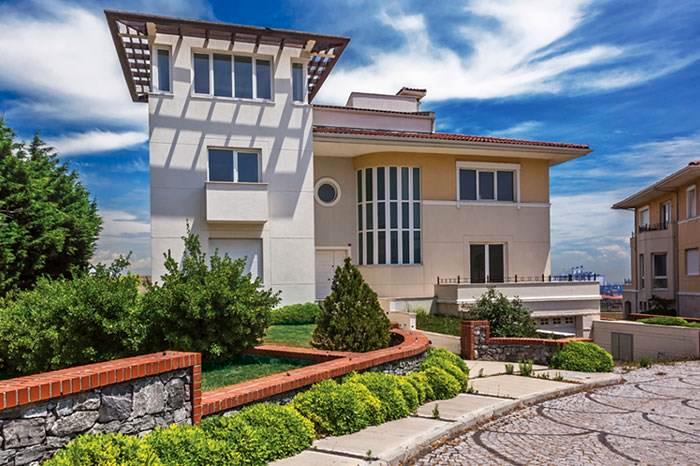 West Wall Marina Villalari Istanbul Europe / Beylikduzu