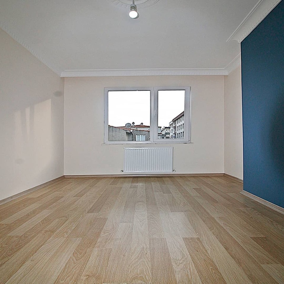 شقة سكنية للبيع في اسطنبول أوروبا بيلك دوزو