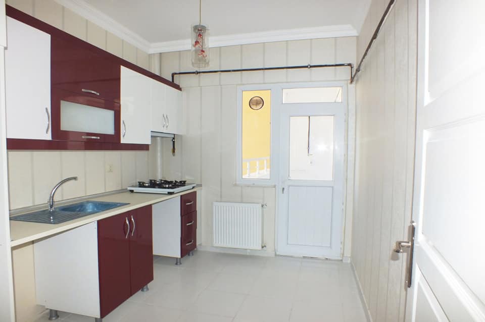 شقة سكنية للبيع في اسطنبول أوروبا بيلك دوزو