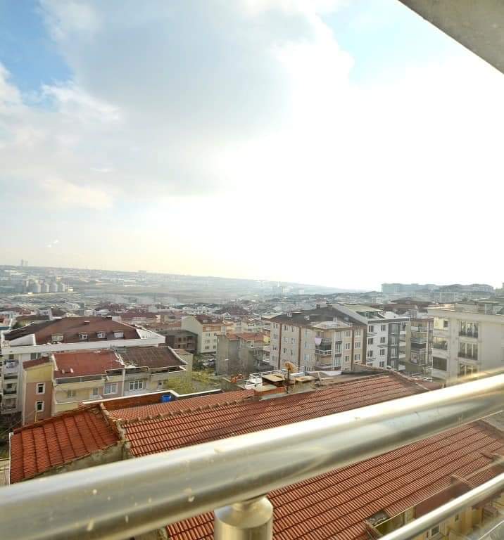 شقة دوبلكس للبيع في اسطنبول أوروبا / بيلك دوزو