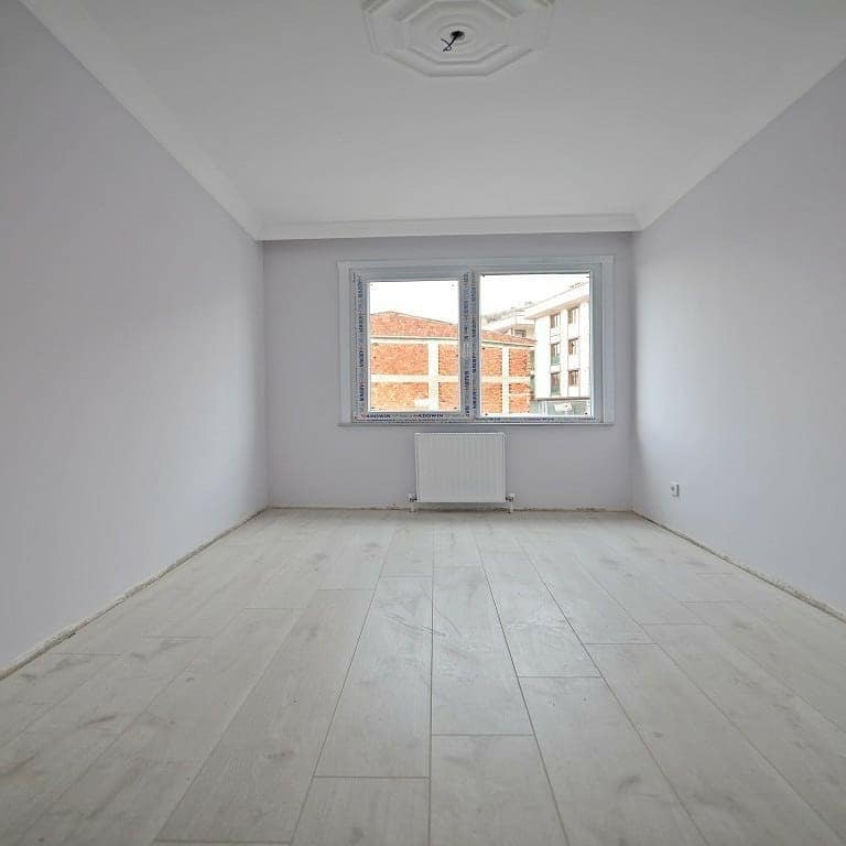 شقة سكنية للبيع في اسطنبول أوروبا بيلك دوزو