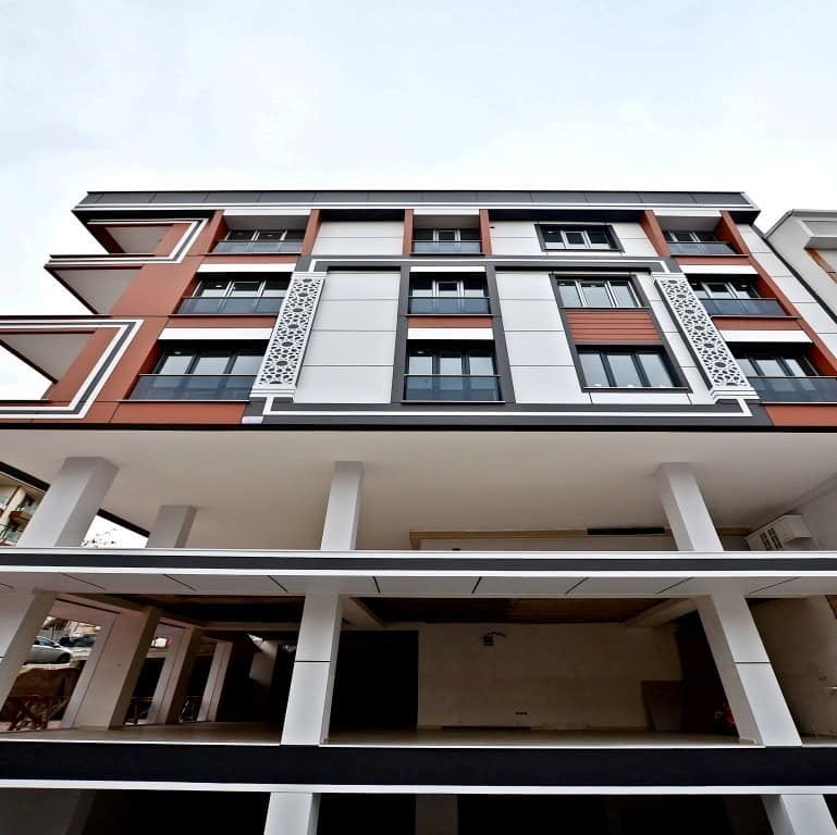 شقة سكنية للبيع في اسطنبول أوروبا بيلك دوزو